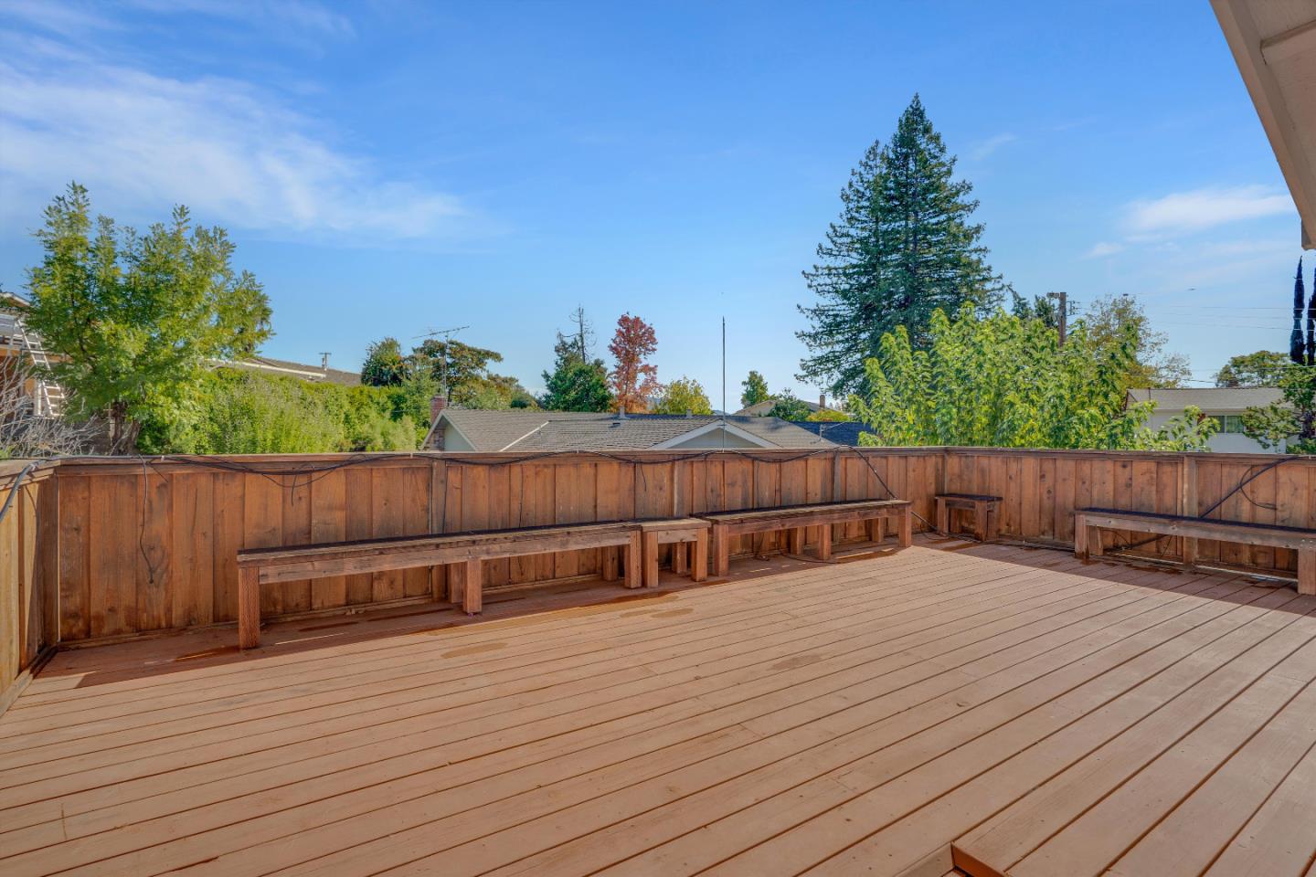 Detail Gallery Image 21 of 33 For 239 Sierra Ct, Martinez,  CA 94553 - 4 Beds | 2/1 Baths