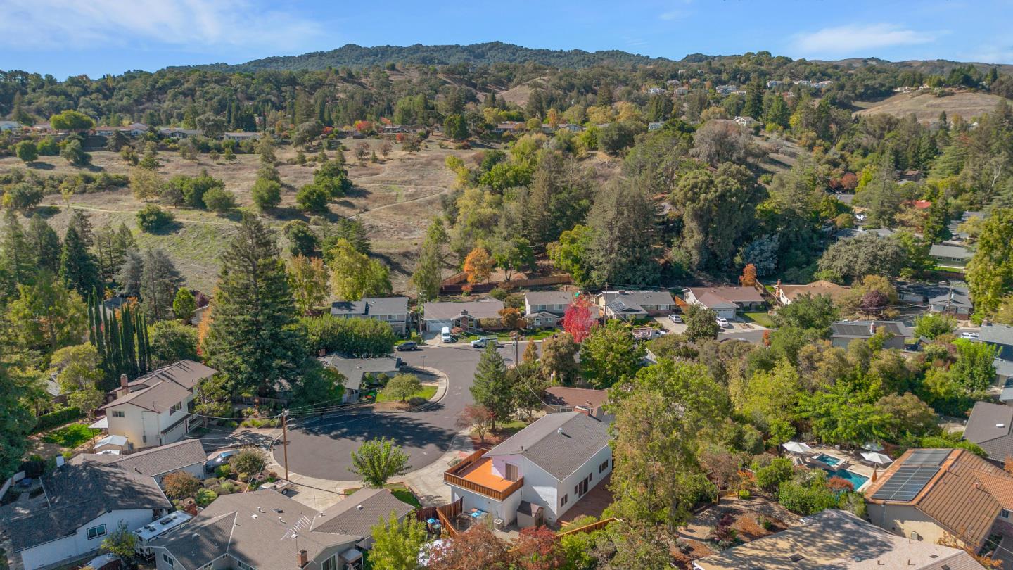 Detail Gallery Image 33 of 33 For 239 Sierra Ct, Martinez,  CA 94553 - 4 Beds | 2/1 Baths