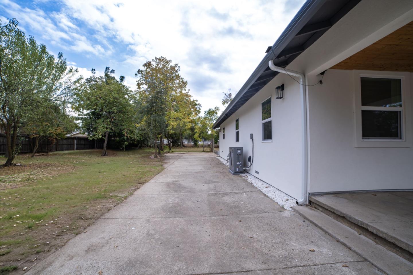 Detail Gallery Image 7 of 23 For 417 Laurel Ave, Modesto,  CA 95351 - 3 Beds | 2 Baths