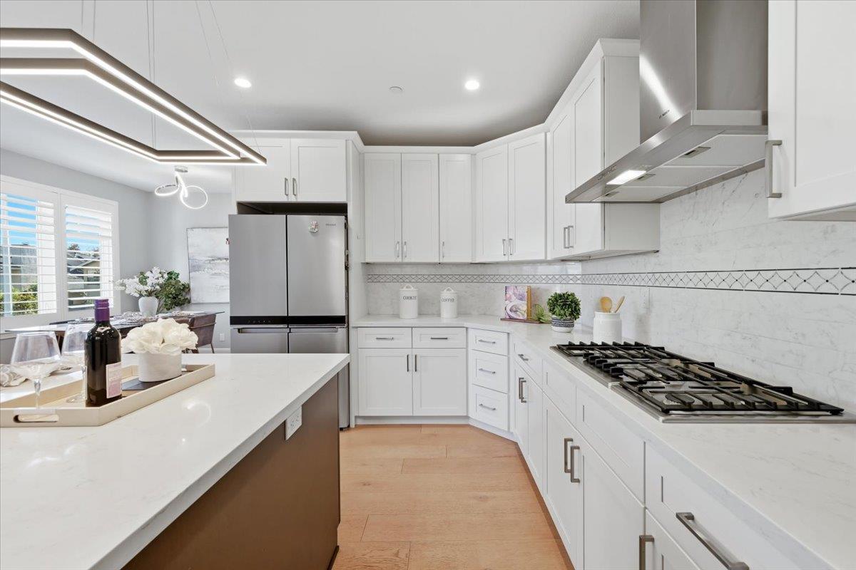 Detail Gallery Image 10 of 27 For 1325 Araujo Street, San Jose,  CA 95131 - 4 Beds | 4 Baths