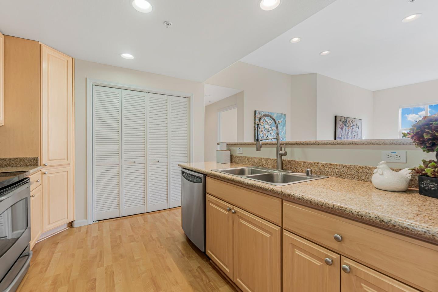 Detail Gallery Image 21 of 53 For 1883 Agnew Rd #301,  Santa Clara,  CA 95054 - 2 Beds | 2 Baths