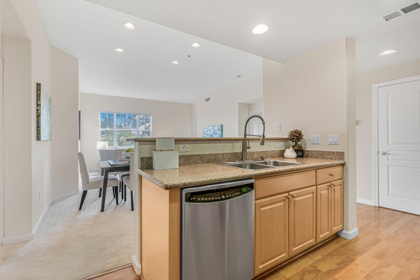 Detail Gallery Image 22 of 53 For 1883 Agnew Rd #301,  Santa Clara,  CA 95054 - 2 Beds | 2 Baths