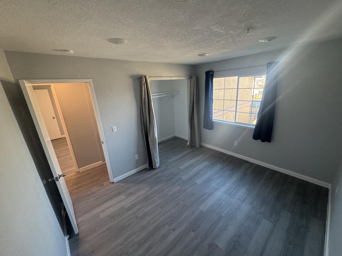 Detail Gallery Image 12 of 28 For 890 Rider Ave a,  Salinas,  CA 93905 - 2 Beds | 2 Baths