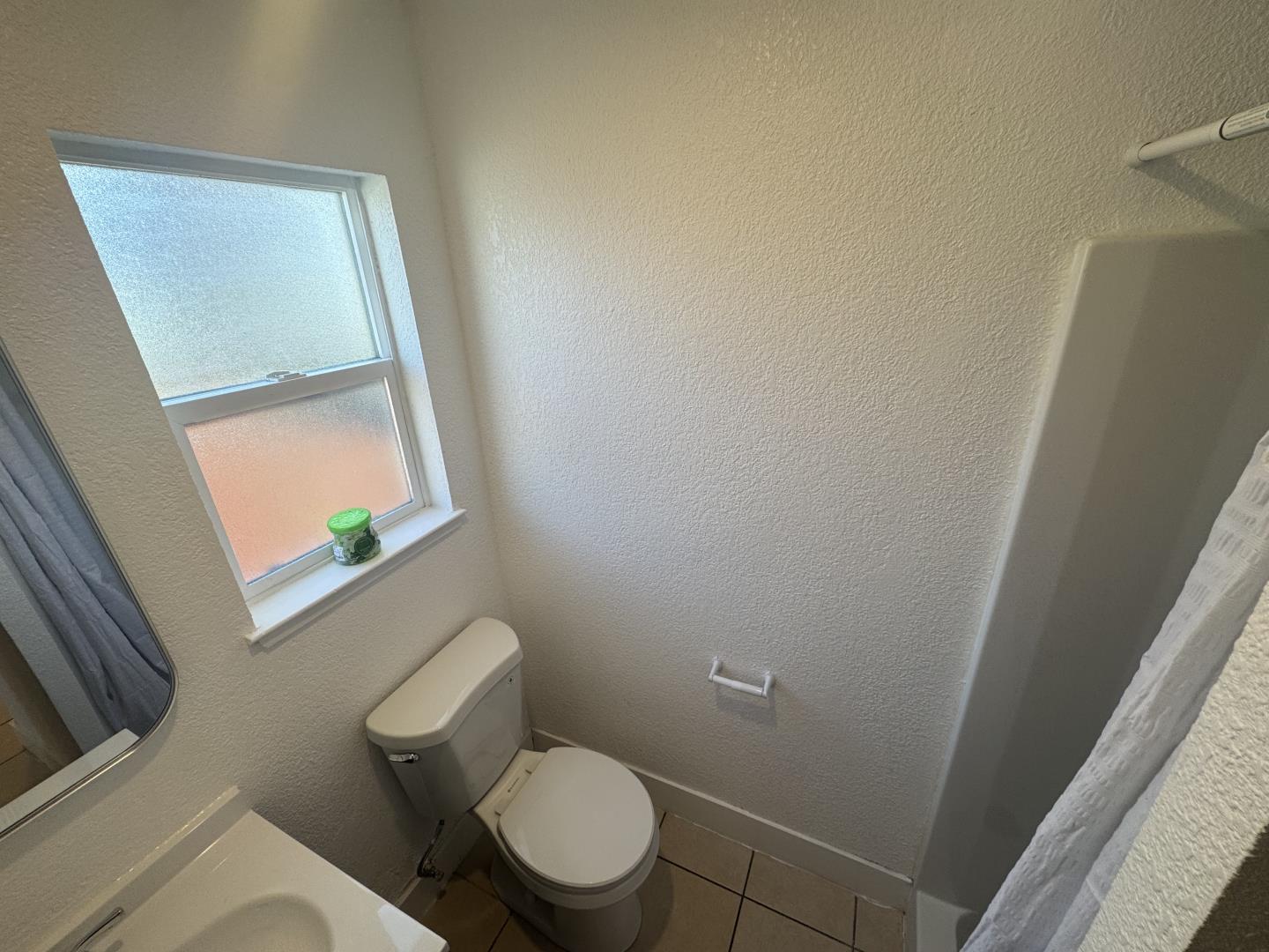 Detail Gallery Image 26 of 28 For 890 Rider Ave a,  Salinas,  CA 93905 - 2 Beds | 2 Baths