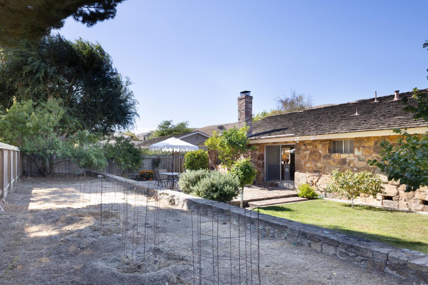 Detail Gallery Image 13 of 13 For 22985 Guidotti Dr, Salinas,  CA 93908 - 3 Beds | 2 Baths