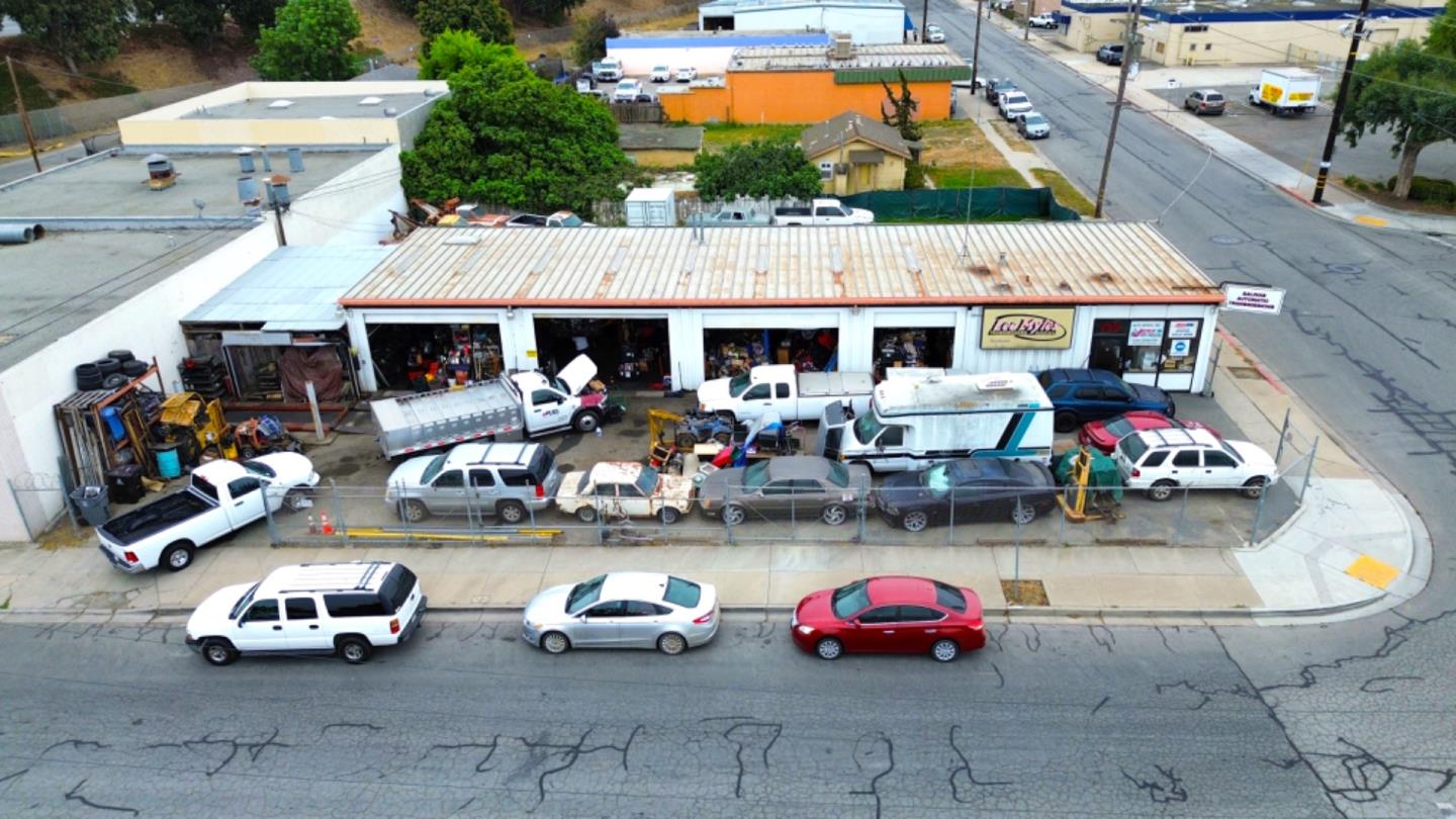 Detail Gallery Image 2 of 5 For 8 Neil St, Salinas,  CA 93901 - – Beds | – Baths