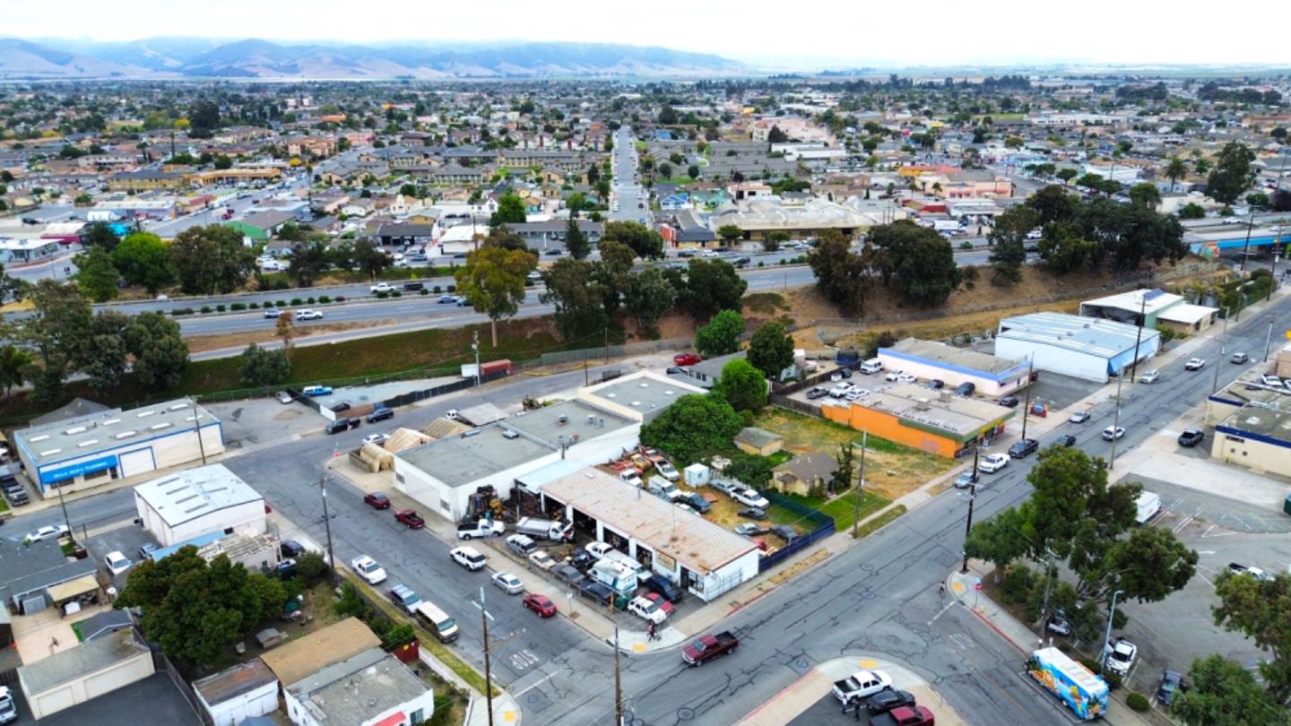 Detail Gallery Image 3 of 5 For 8 Neil St, Salinas,  CA 93901 - – Beds | – Baths