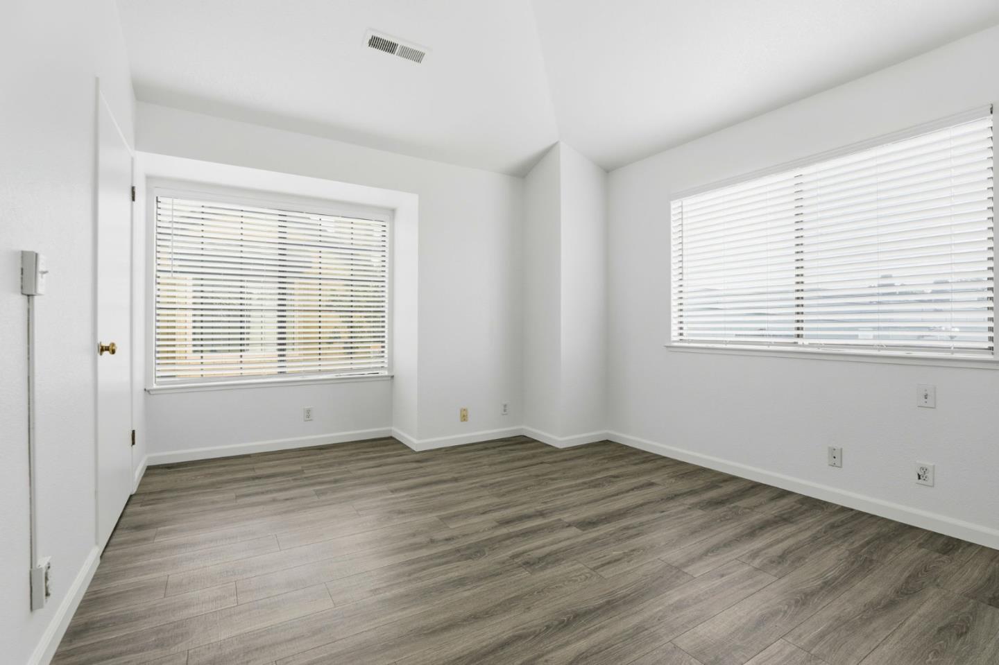 Detail Gallery Image 20 of 36 For 251 Gibson Dr #G52,  Hollister,  CA 95023 - 2 Beds | 1/1 Baths