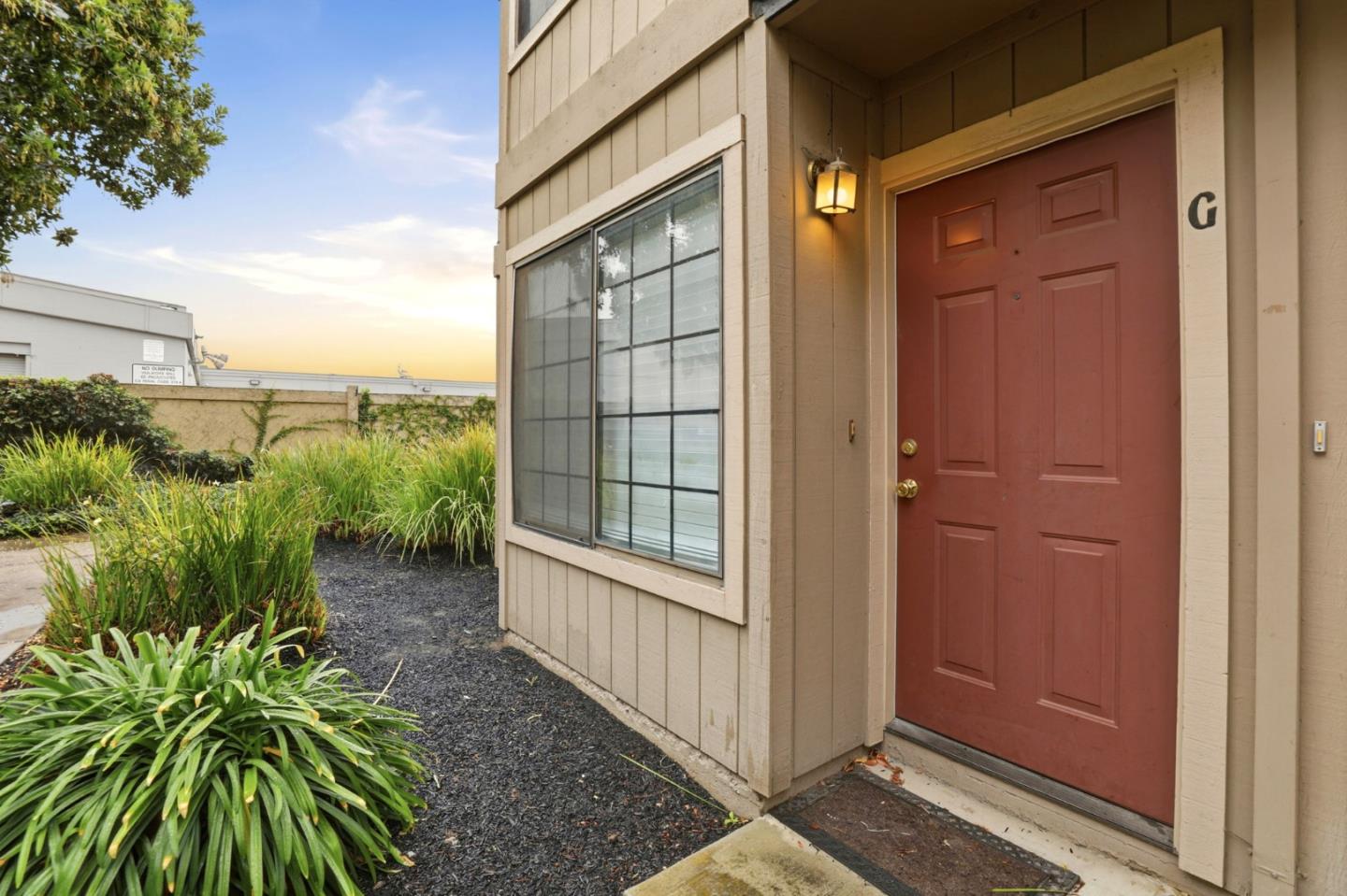 Detail Gallery Image 4 of 36 For 251 Gibson Dr #G52,  Hollister,  CA 95023 - 2 Beds | 1/1 Baths