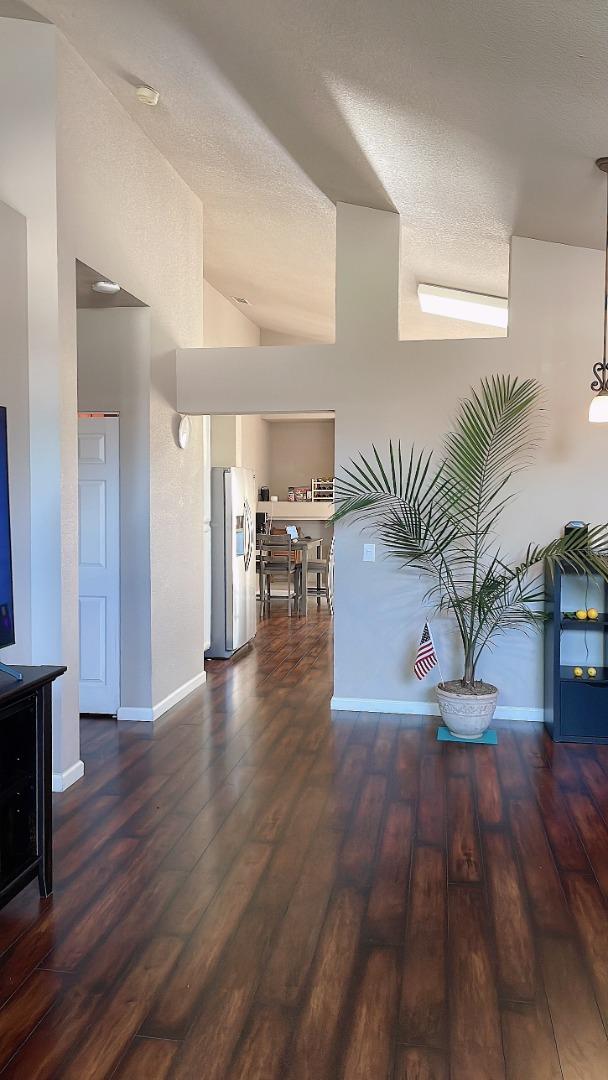 Detail Gallery Image 7 of 29 For 9316 Caulfield Dr, Elk Grove,  CA 95758 - 3 Beds | 1 Baths