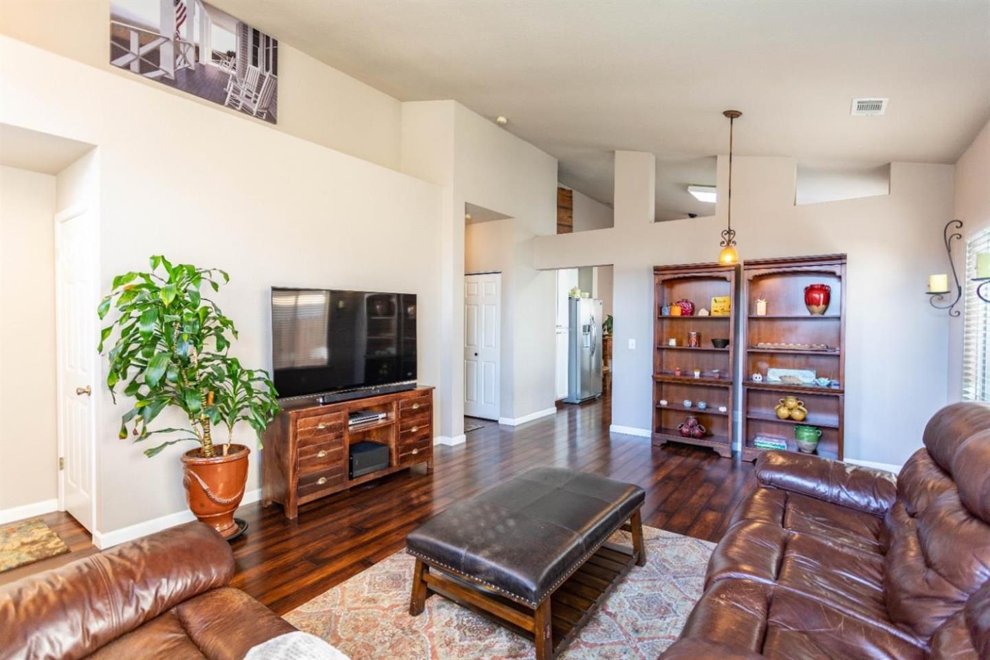 Detail Gallery Image 9 of 29 For 9316 Caulfield Dr, Elk Grove,  CA 95758 - 3 Beds | 1 Baths