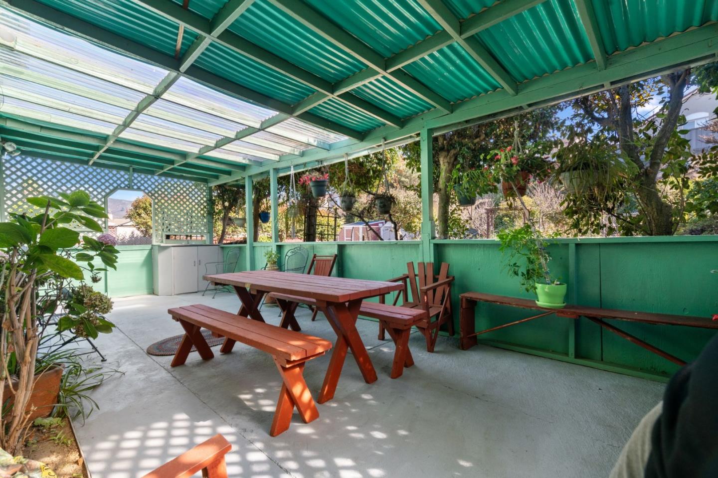 Detail Gallery Image 31 of 49 For 831 Byron Dr, South San Francisco,  CA 94080 - 4 Beds | 2 Baths