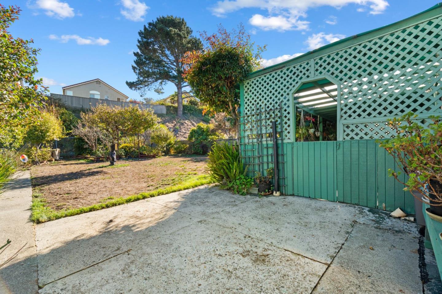 Detail Gallery Image 32 of 49 For 831 Byron Dr, South San Francisco,  CA 94080 - 4 Beds | 2 Baths