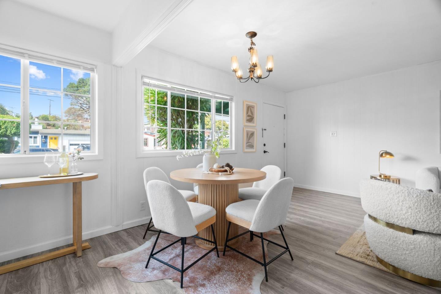 Detail Gallery Image 6 of 49 For 831 Byron Dr, South San Francisco,  CA 94080 - 4 Beds | 2 Baths