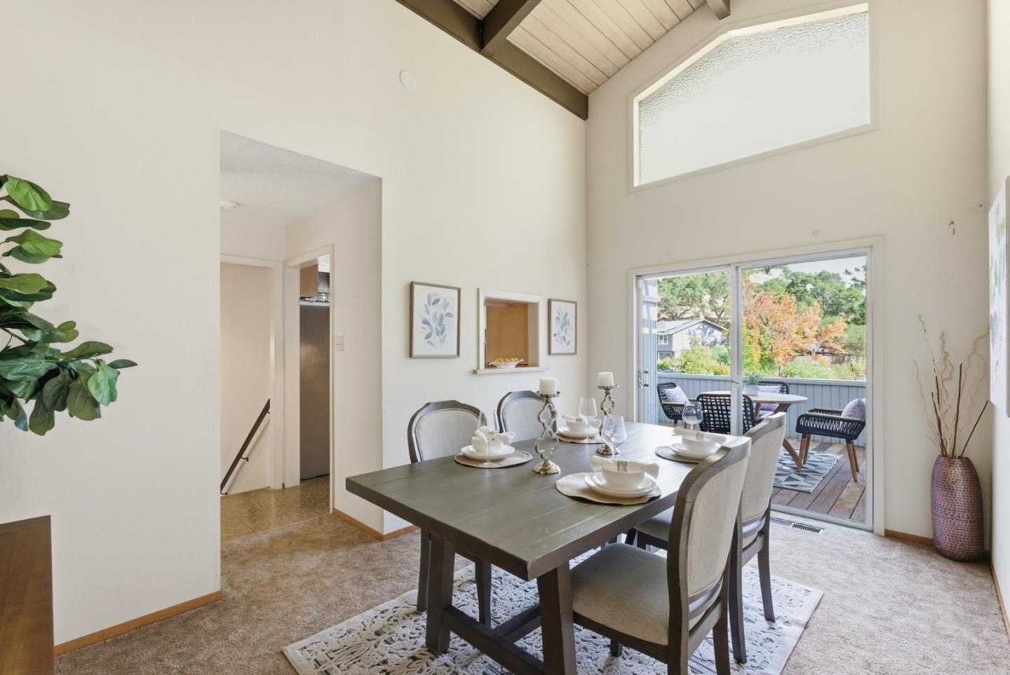 Detail Gallery Image 12 of 45 For 3104 Brittan Ave, San Carlos,  CA 94070 - 3 Beds | 2/1 Baths