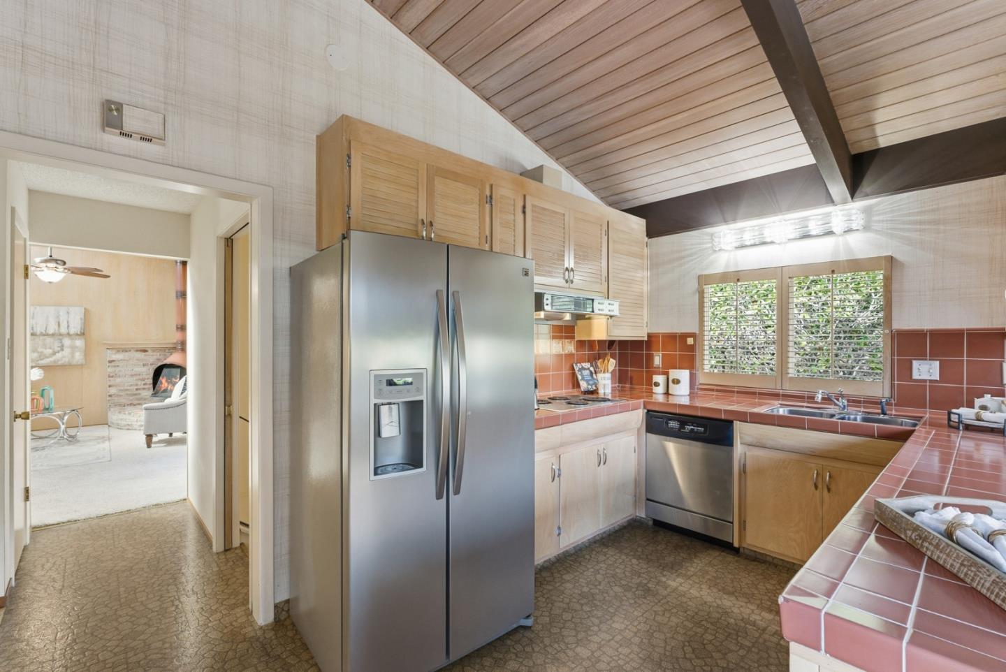 Detail Gallery Image 20 of 45 For 3104 Brittan Ave, San Carlos,  CA 94070 - 3 Beds | 2/1 Baths