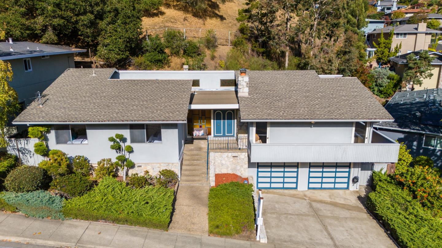 Detail Gallery Image 40 of 45 For 3104 Brittan Ave, San Carlos,  CA 94070 - 3 Beds | 2/1 Baths