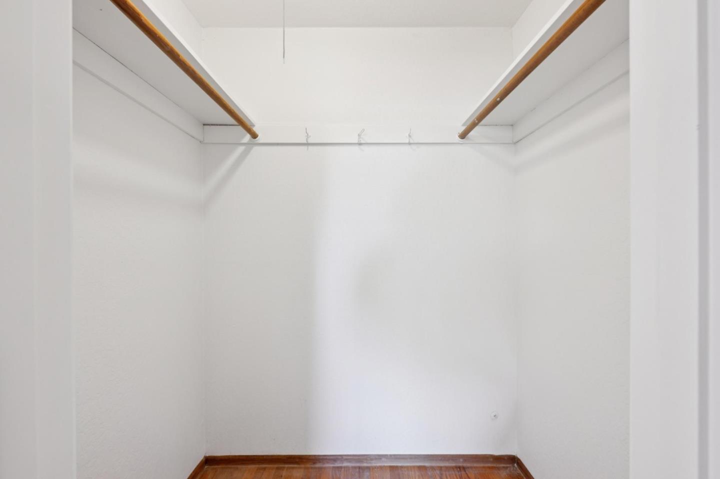 Detail Gallery Image 16 of 20 For 1155 London Ave, Sunnyvale,  CA 94087 - 5 Beds | 3 Baths