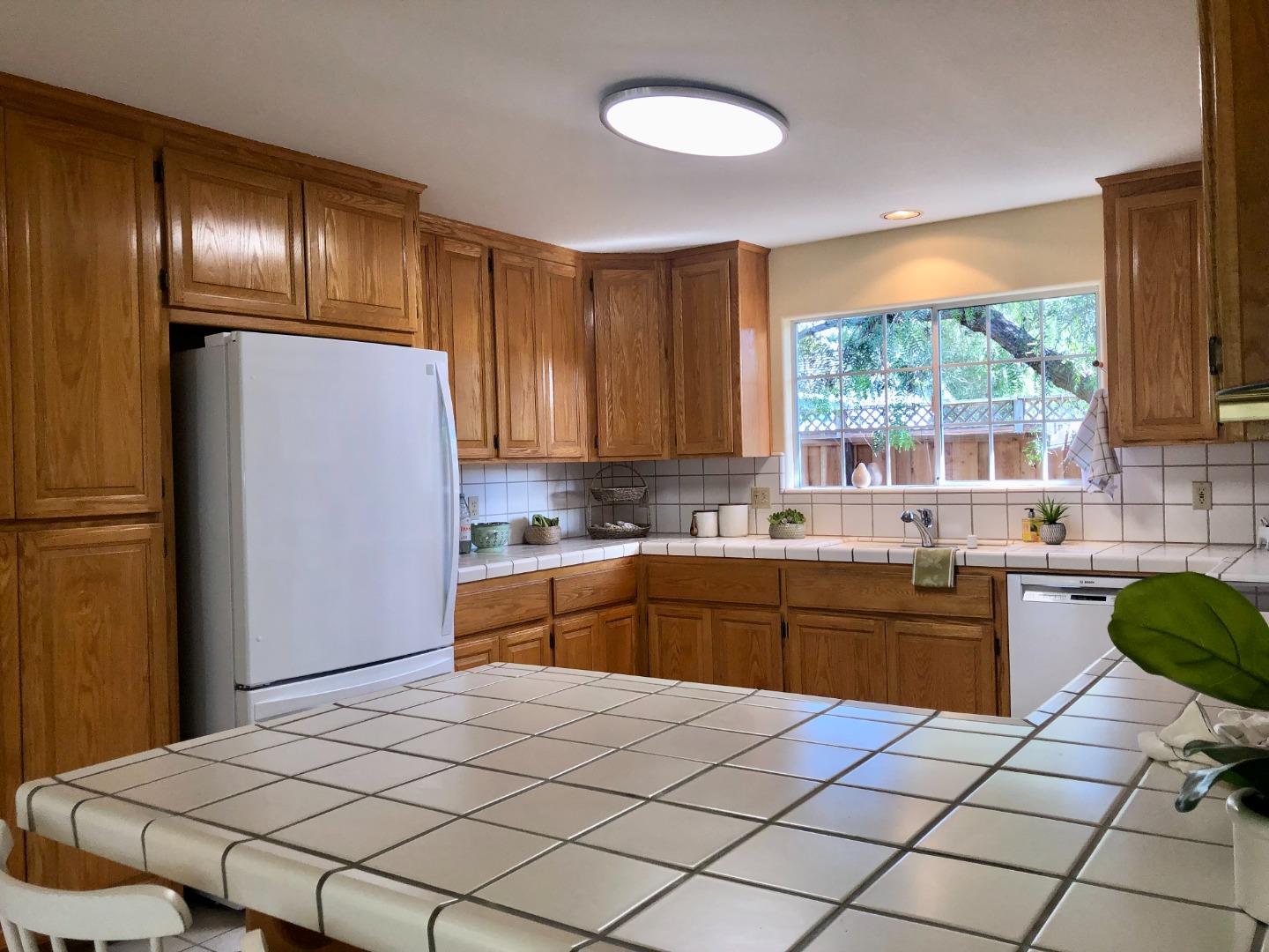 Detail Gallery Image 13 of 46 For 1220 Webster St, Santa Cruz,  CA 95062 - 3 Beds | 2 Baths