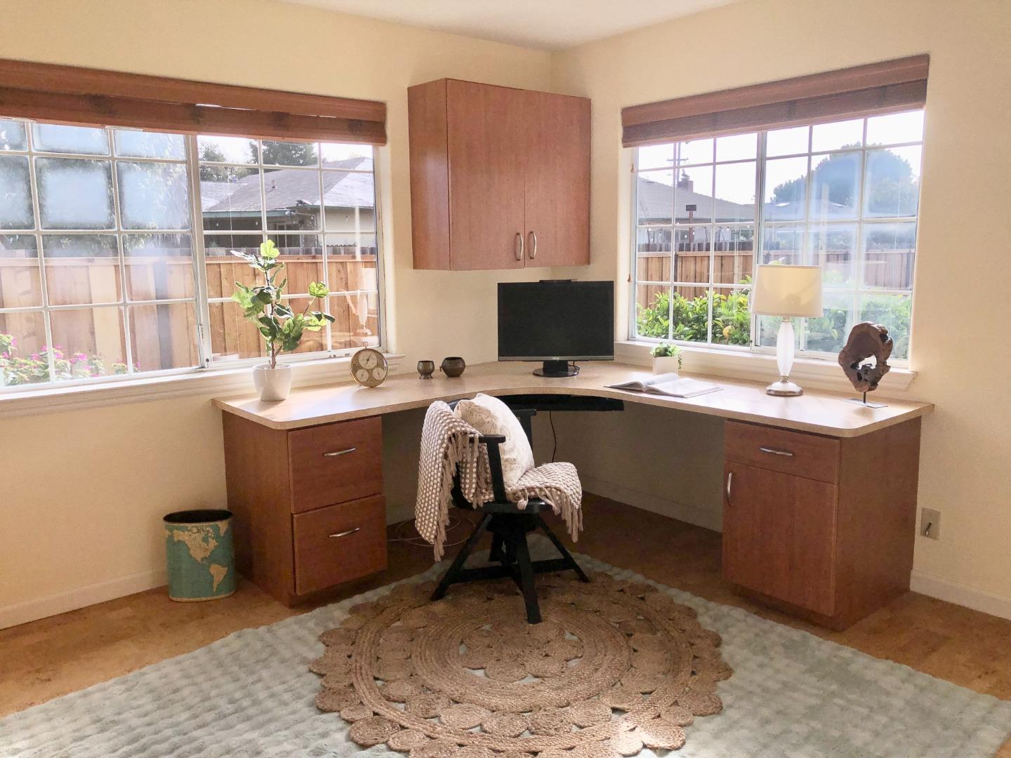 Detail Gallery Image 20 of 46 For 1220 Webster St, Santa Cruz,  CA 95062 - 3 Beds | 2 Baths