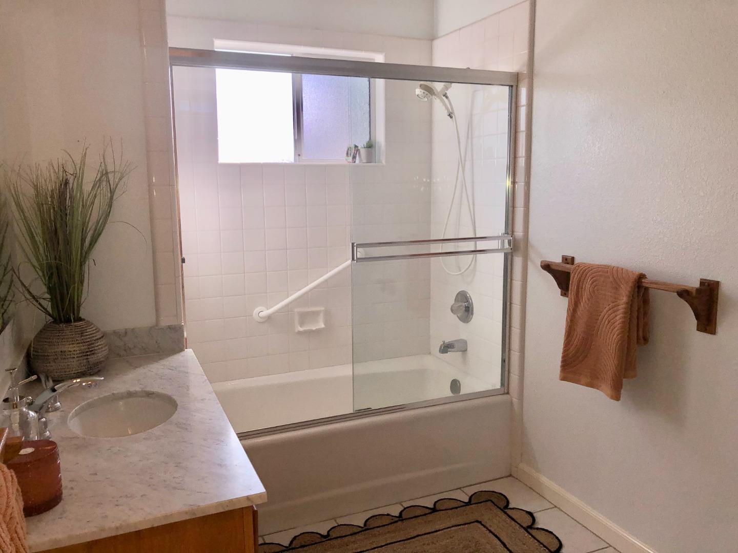 Detail Gallery Image 32 of 46 For 1220 Webster St, Santa Cruz,  CA 95062 - 3 Beds | 2 Baths