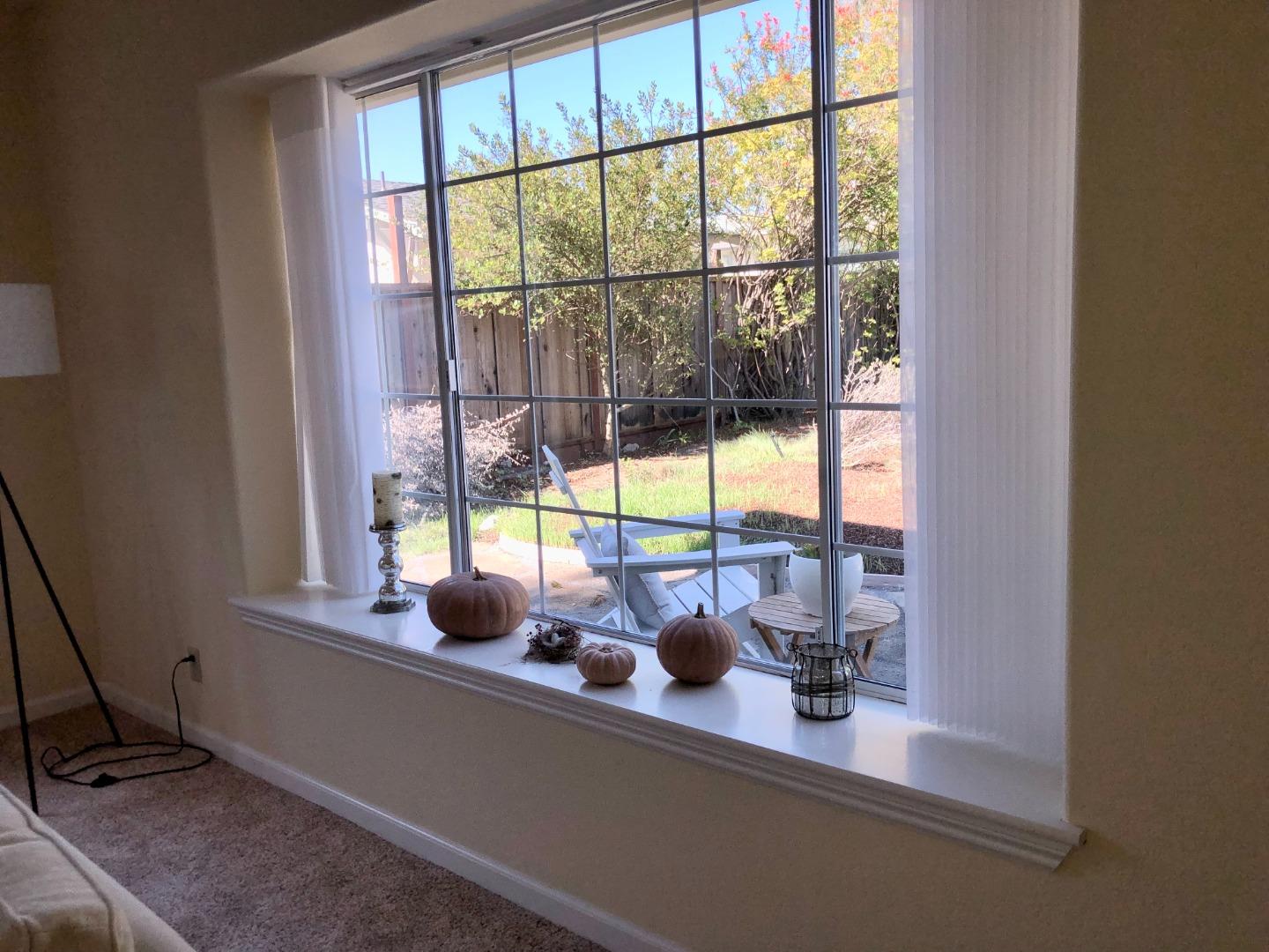 Detail Gallery Image 7 of 46 For 1220 Webster St, Santa Cruz,  CA 95062 - 3 Beds | 2 Baths