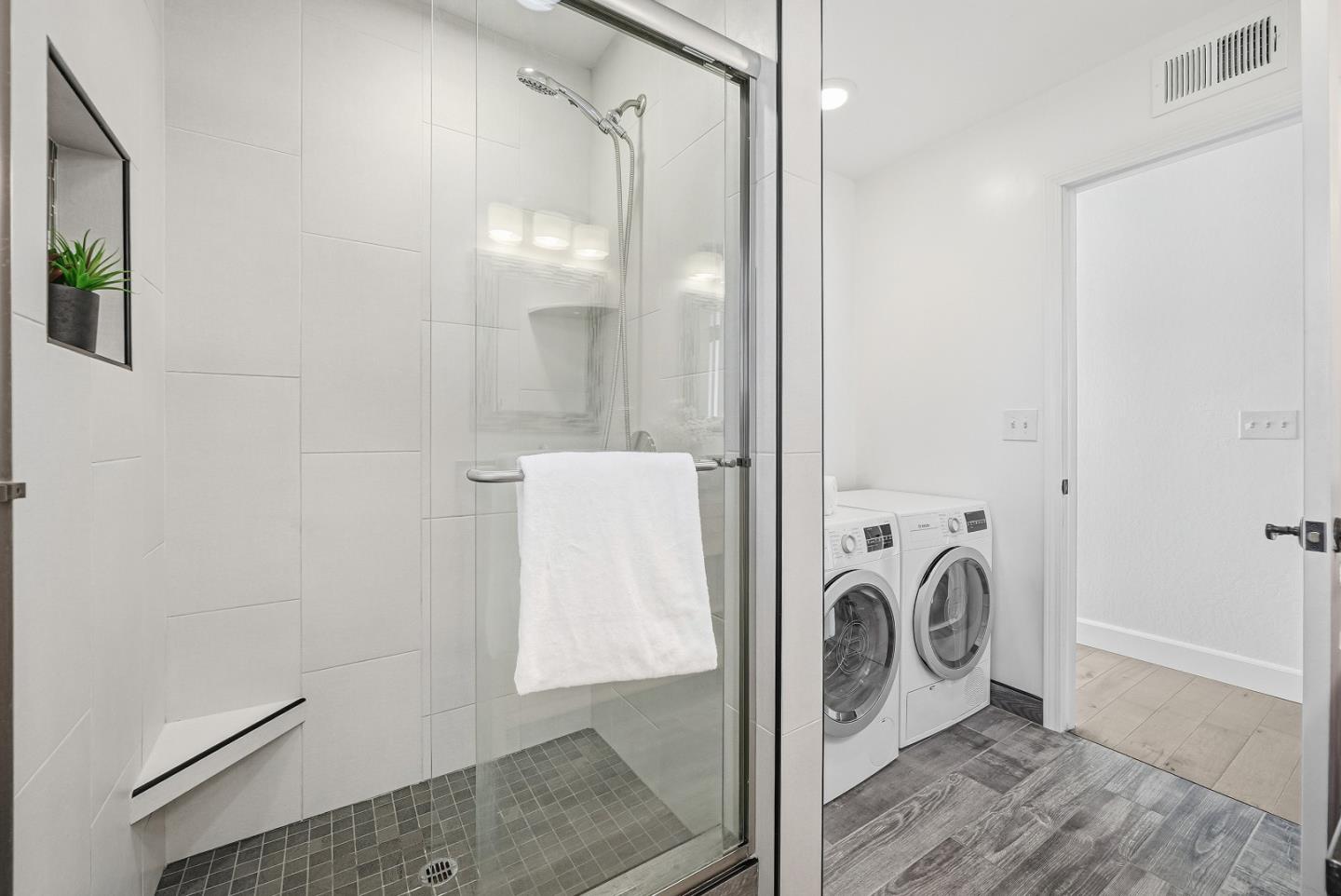 Detail Gallery Image 34 of 61 For 1638 Peachwood Dr, San Jose,  CA 95132 - 4 Beds | 3 Baths