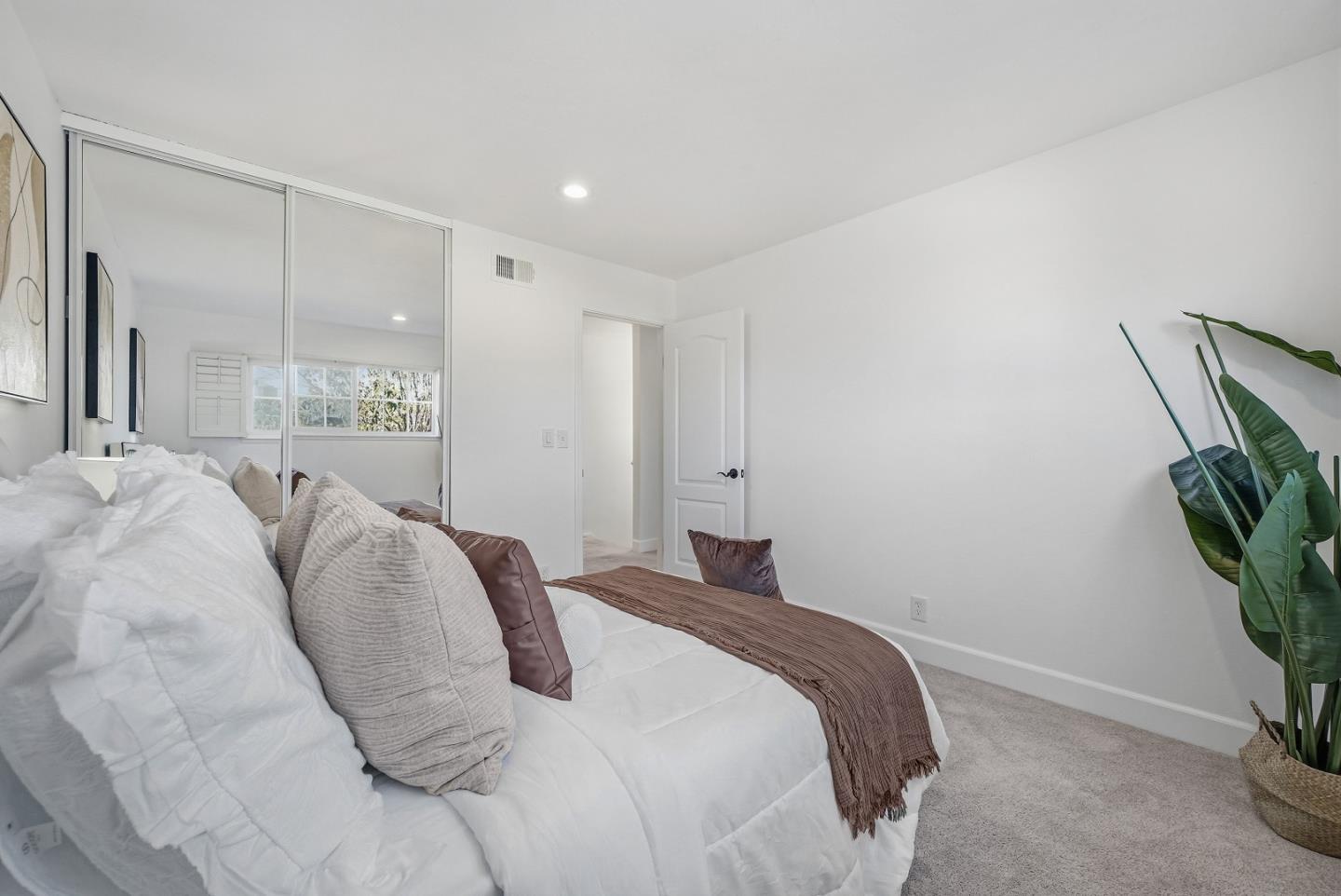 Detail Gallery Image 38 of 61 For 1638 Peachwood Dr, San Jose,  CA 95132 - 4 Beds | 3 Baths