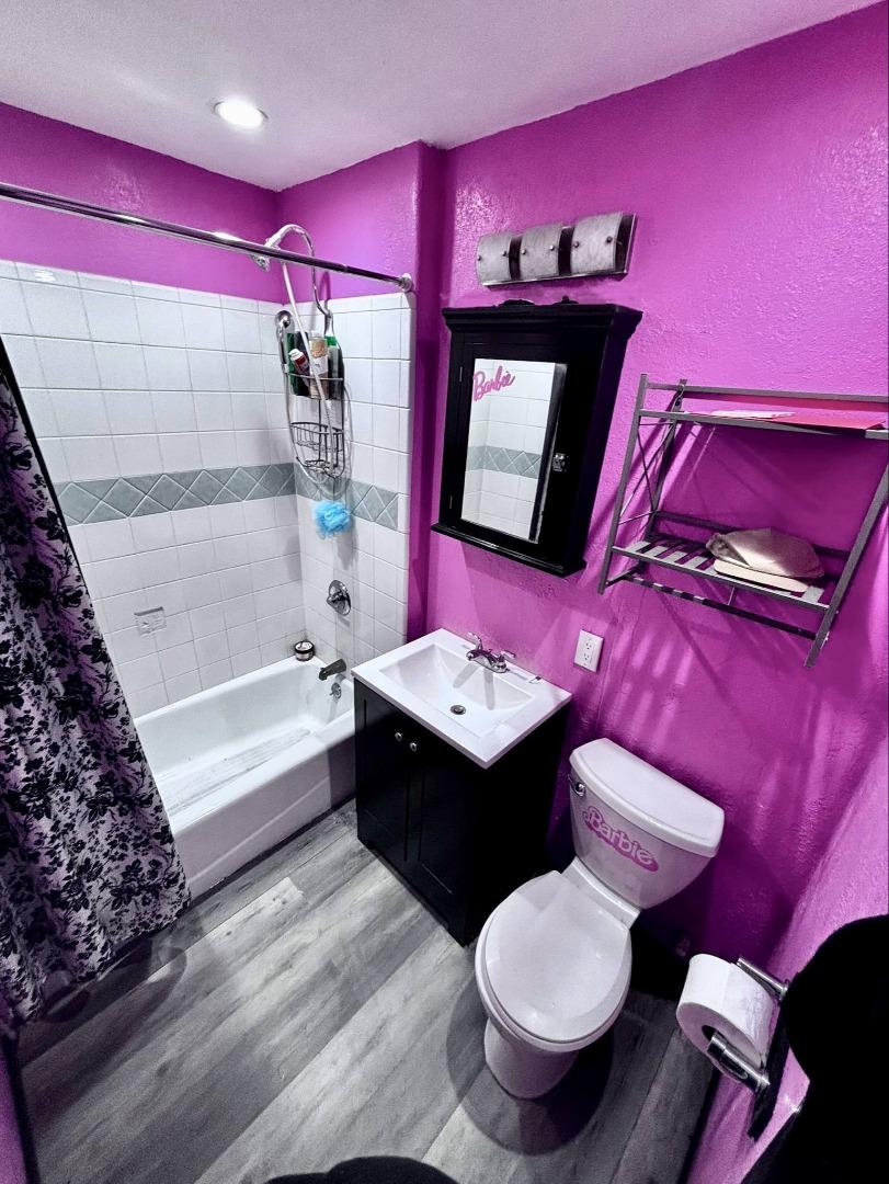 Detail Gallery Image 7 of 9 For 416 Cortez Dr, Petaluma,  CA 94954 - 3 Beds | 1 Baths