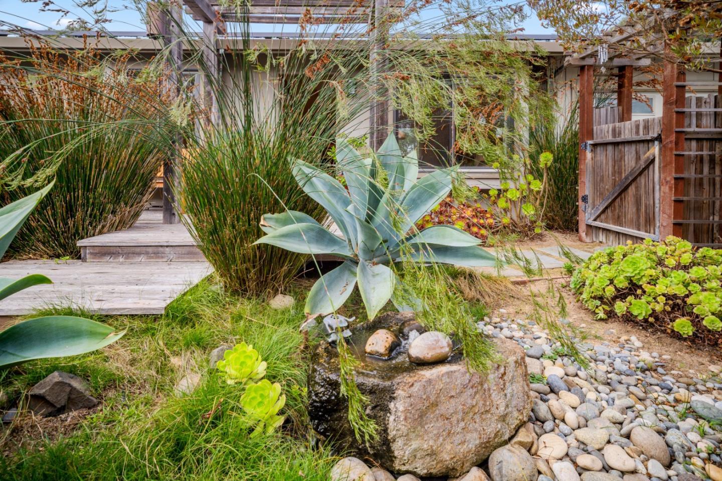 Detail Gallery Image 33 of 49 For 1665 Military Ave, Seaside,  CA 93955 - 3 Beds | 2 Baths