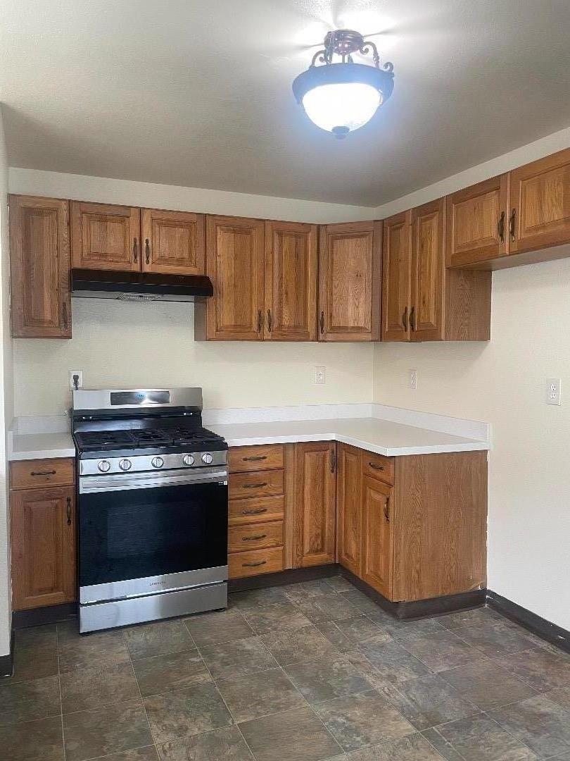 Detail Gallery Image 5 of 20 For 1752 Beech St, Santa Clara,  CA 95054 - 3 Beds | 2 Baths