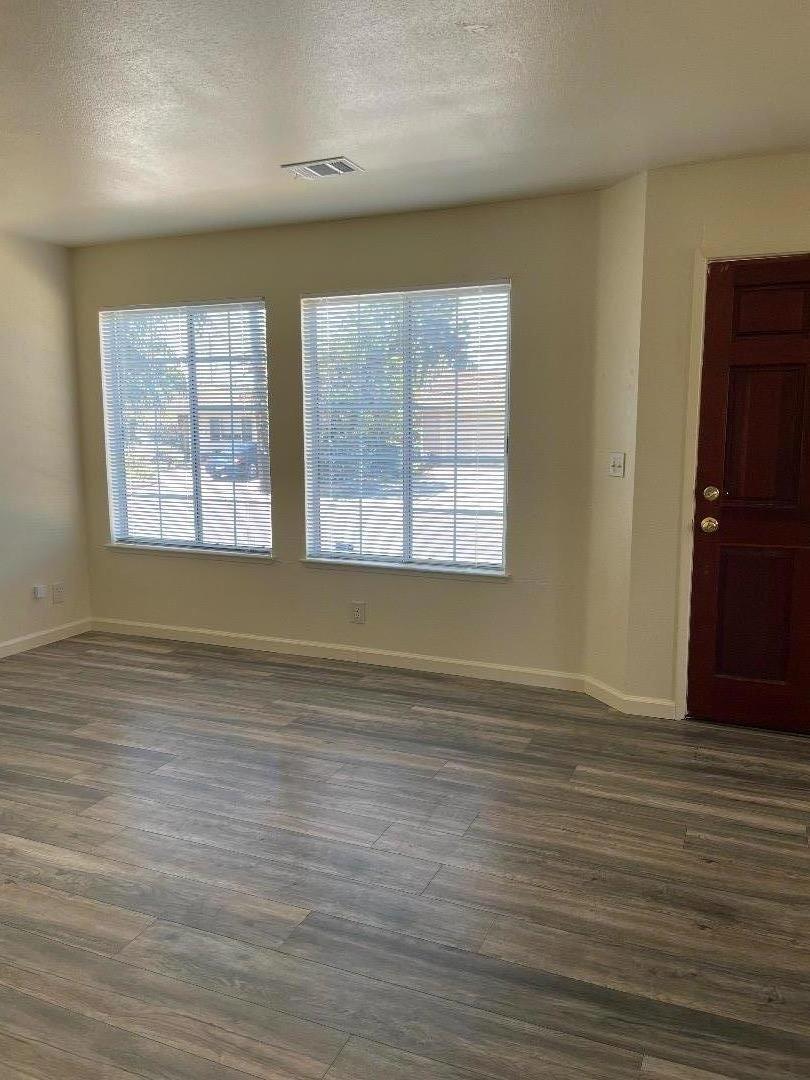 Detail Gallery Image 8 of 20 For 1752 Beech St, Santa Clara,  CA 95054 - 3 Beds | 2 Baths