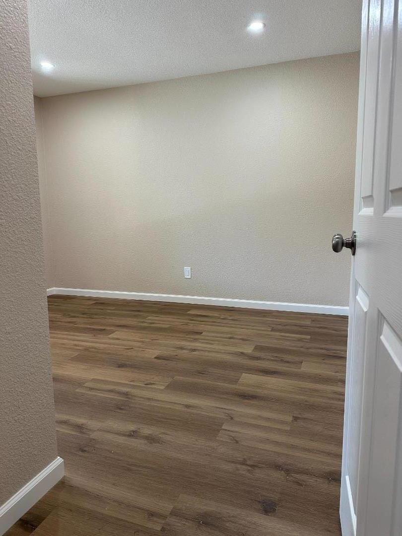 Detail Gallery Image 31 of 79 For 130 E 21st St, Tracy,  CA 95376 - 5 Beds | 2 Baths