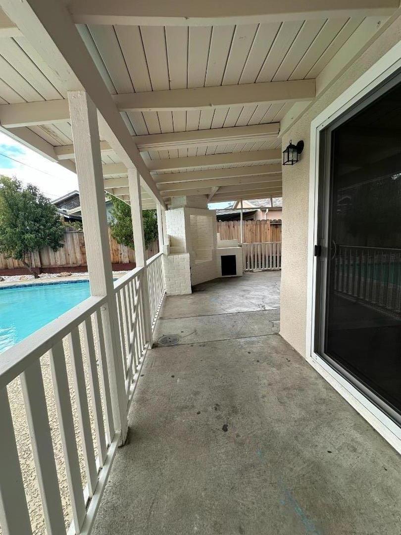 Detail Gallery Image 43 of 79 For 130 E 21st St, Tracy,  CA 95376 - 5 Beds | 2 Baths