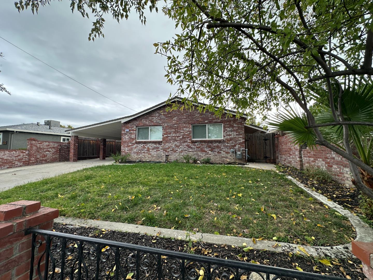 Detail Gallery Image 6 of 79 For 130 E 21st St, Tracy,  CA 95376 - 5 Beds | 2 Baths