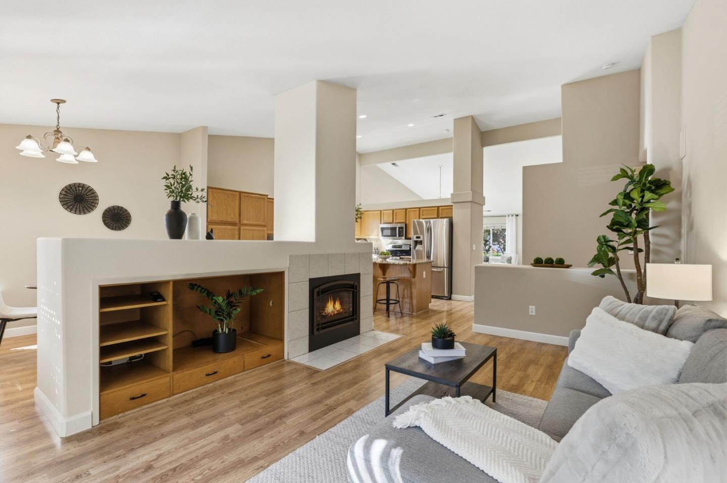 Detail Gallery Image 15 of 34 For 1486 Swallow Ln, Gilroy,  CA 95020 - 4 Beds | 2 Baths