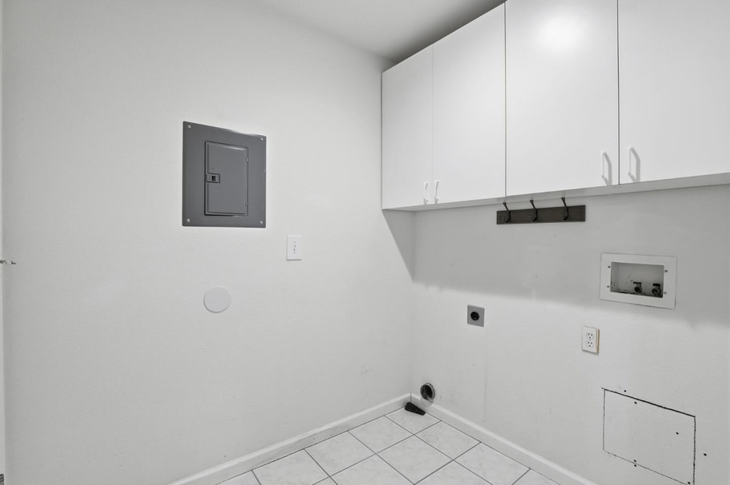 Detail Gallery Image 29 of 34 For 1486 Swallow Ln, Gilroy,  CA 95020 - 4 Beds | 2 Baths