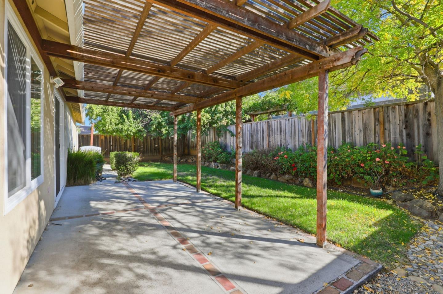 Detail Gallery Image 31 of 34 For 1486 Swallow Ln, Gilroy,  CA 95020 - 4 Beds | 2 Baths