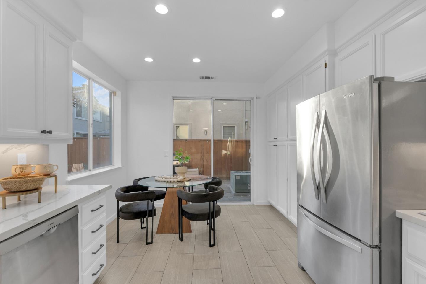 Detail Gallery Image 14 of 42 For 3489 Quarry Park Dr, San Jose,  CA 95136 - 3 Beds | 2/1 Baths