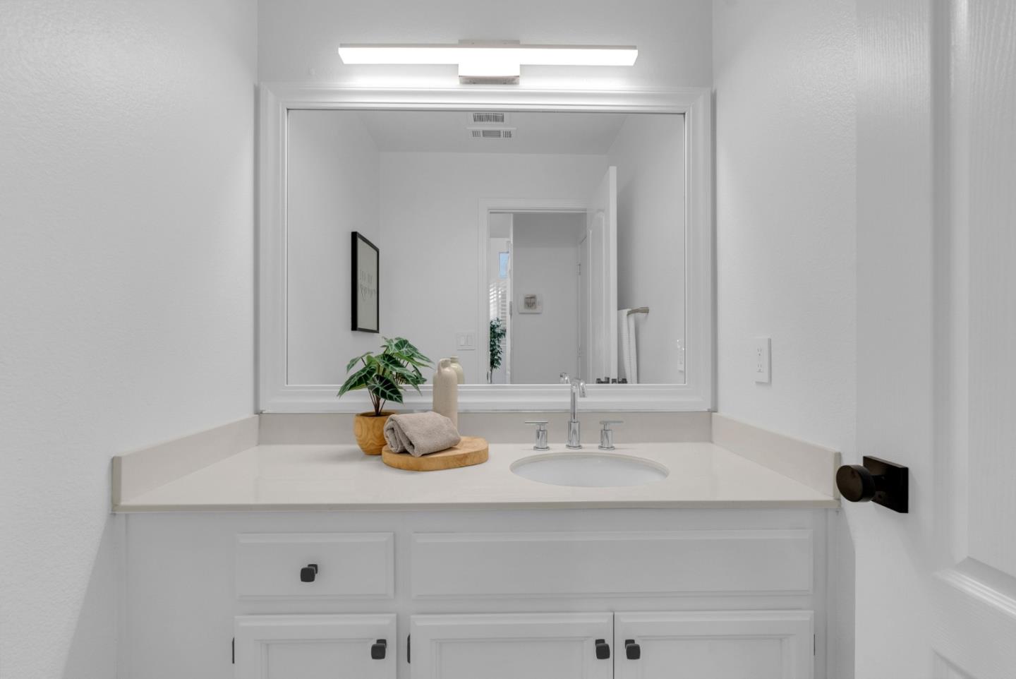 Detail Gallery Image 15 of 42 For 3489 Quarry Park Dr, San Jose,  CA 95136 - 3 Beds | 2/1 Baths