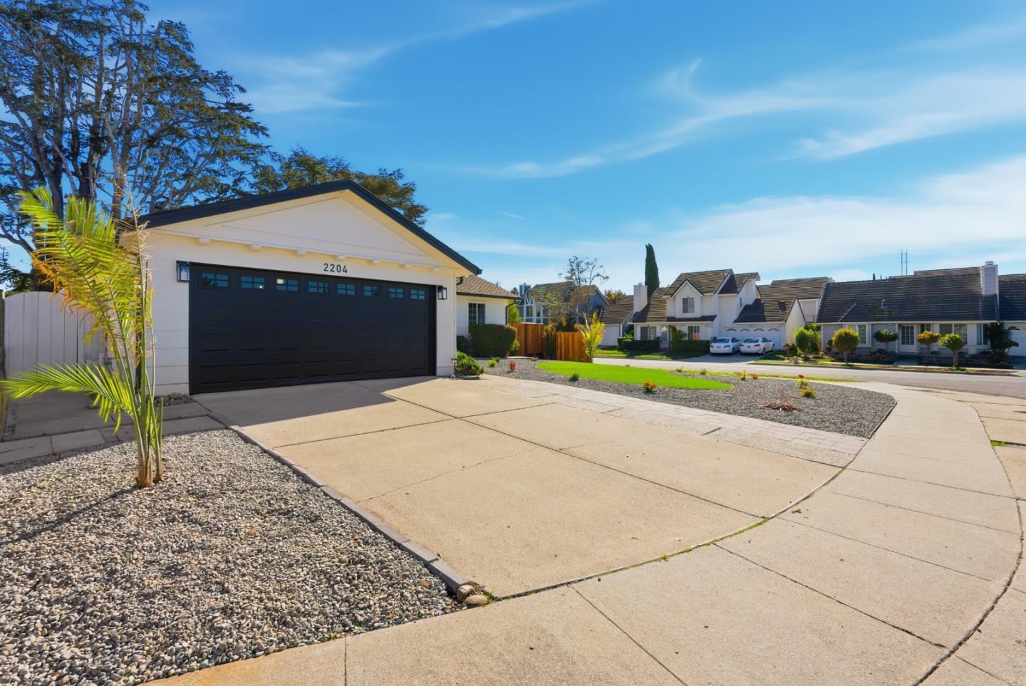 Detail Gallery Image 2 of 54 For 2204 Ladymuir Ct, San Jose,  CA 95131 - 4 Beds | 2 Baths