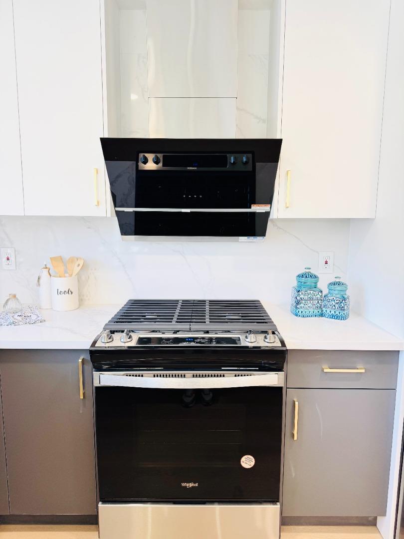 Detail Gallery Image 20 of 54 For 2204 Ladymuir Ct, San Jose,  CA 95131 - 4 Beds | 2 Baths