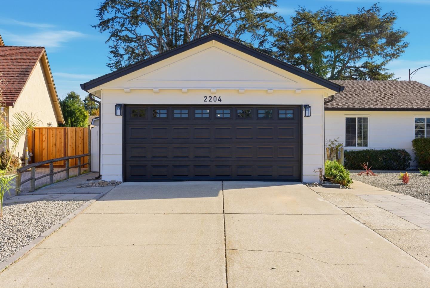 Detail Gallery Image 3 of 54 For 2204 Ladymuir Ct, San Jose,  CA 95131 - 4 Beds | 2 Baths