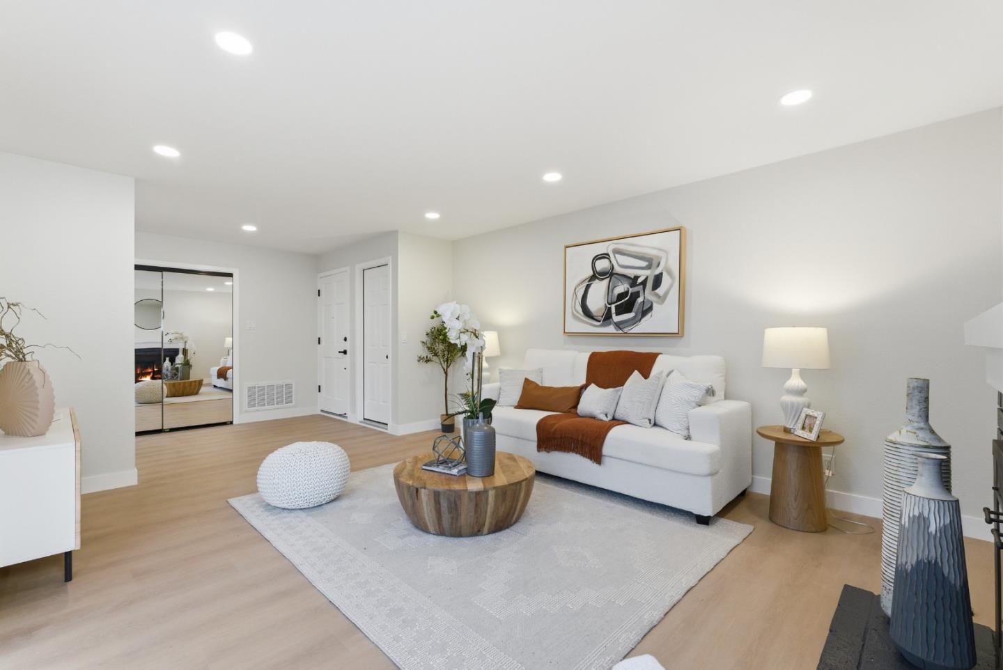 Detail Gallery Image 8 of 54 For 2204 Ladymuir Ct, San Jose,  CA 95131 - 4 Beds | 2 Baths