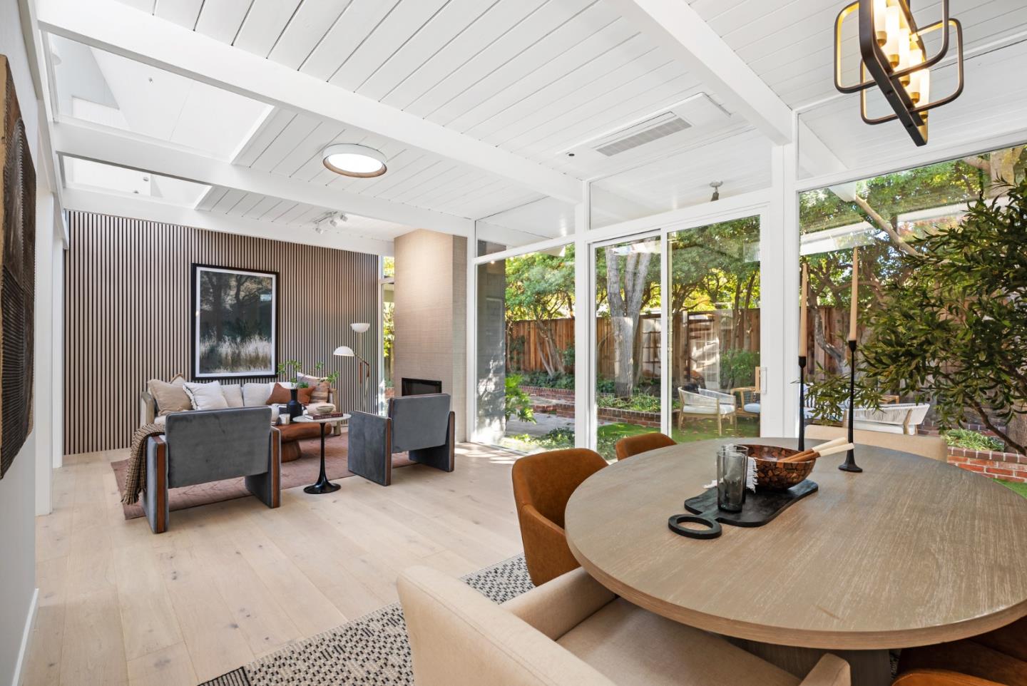 Detail Gallery Image 11 of 51 For 1736 Frobisher Way, San Jose,  CA 95124 - 4 Beds | 2 Baths