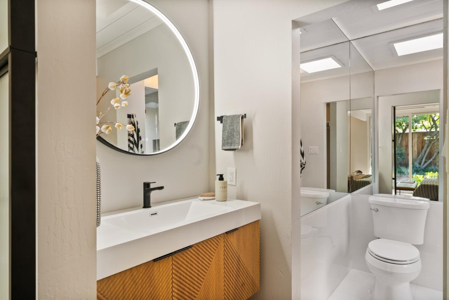 Detail Gallery Image 33 of 51 For 1736 Frobisher Way, San Jose,  CA 95124 - 4 Beds | 2 Baths