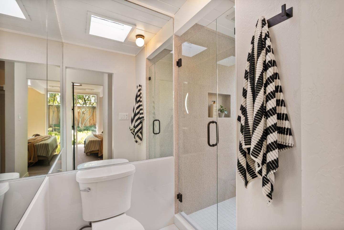 Detail Gallery Image 34 of 51 For 1736 Frobisher Way, San Jose,  CA 95124 - 4 Beds | 2 Baths