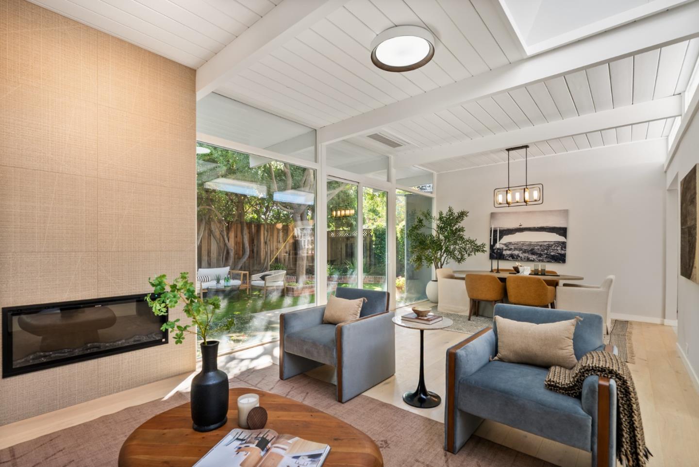 Detail Gallery Image 6 of 51 For 1736 Frobisher Way, San Jose,  CA 95124 - 4 Beds | 2 Baths