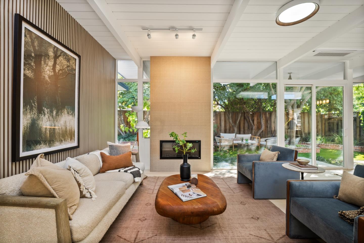 Detail Gallery Image 8 of 51 For 1736 Frobisher Way, San Jose,  CA 95124 - 4 Beds | 2 Baths