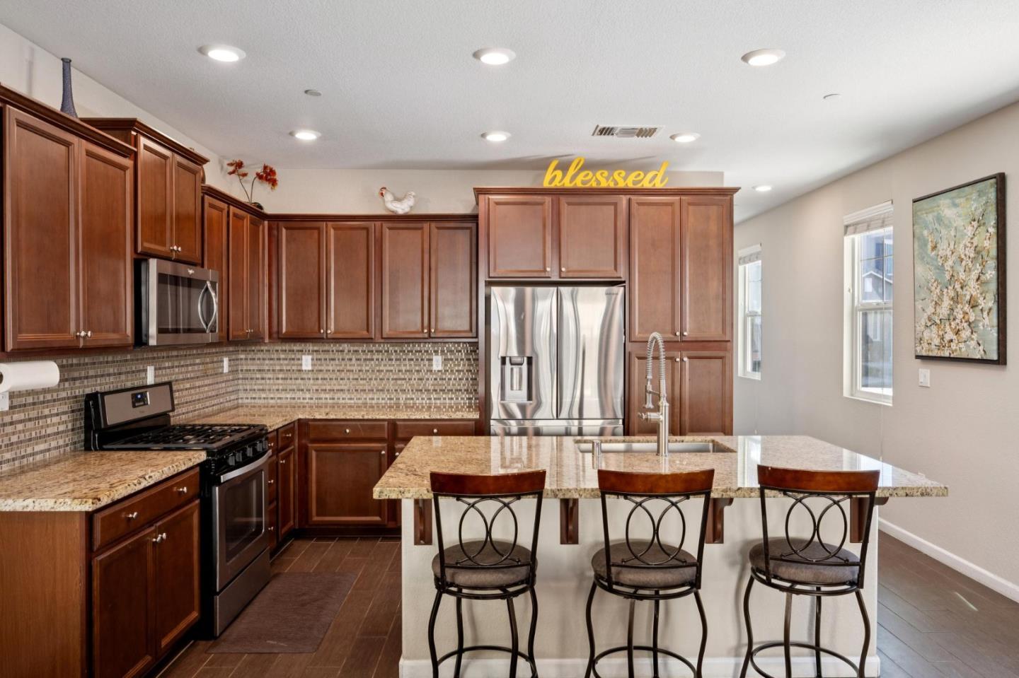 Detail Gallery Image 17 of 75 For 2521 Apricot Way, Gilroy,  CA 95020 - 3 Beds | 2/1 Baths